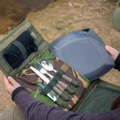 Trakker DPM Etui, Mit 1-Speiseset -Astral Camping ad trakker compact food set dpm lifestyle 4