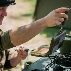 Trakker Armolife Marmor-Sandwichröster -Astral Camping trakker armolife marble sandwich toaster 9